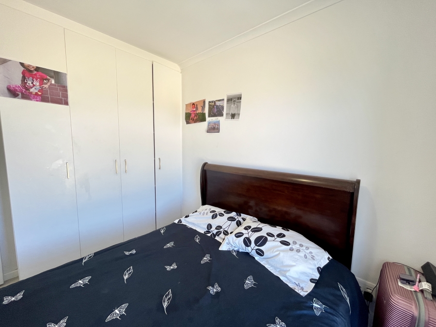 To Let 2 Bedroom Property for Rent in Parklands Western Cape